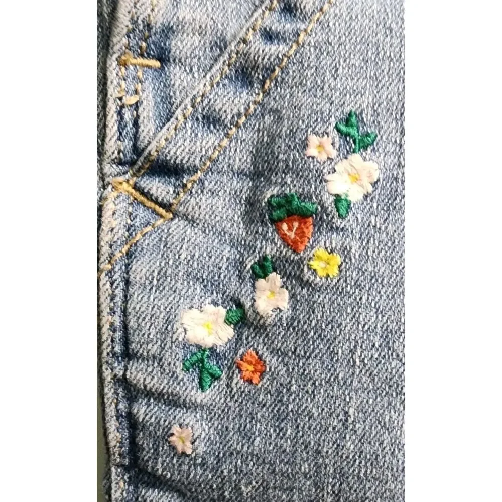 OshKosh B'gosh‎ Size 18M Jumpsuit Overalls Light Wash Denim Floral Embroider